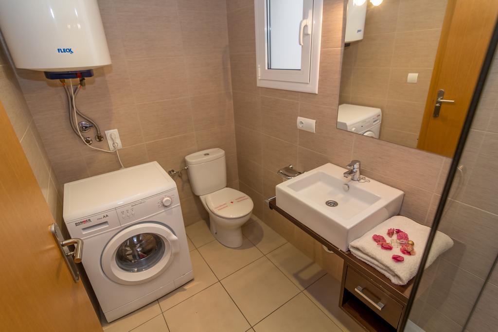 Agi Riera La Cuana Apartment Roses Room photo